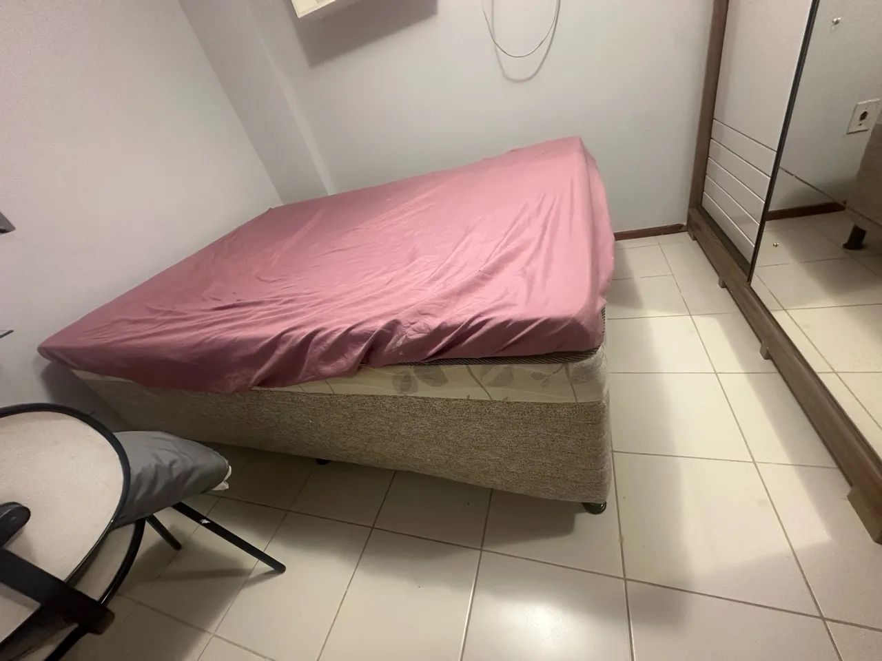 VENDO CAMA + COLCHÃO  - Foto 2