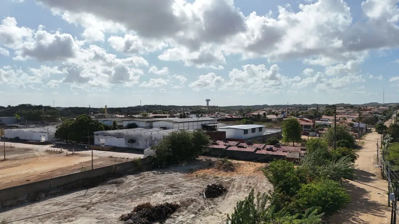 Aluga - se Terreno de 6.841 m2 - Candelária - Foto 4