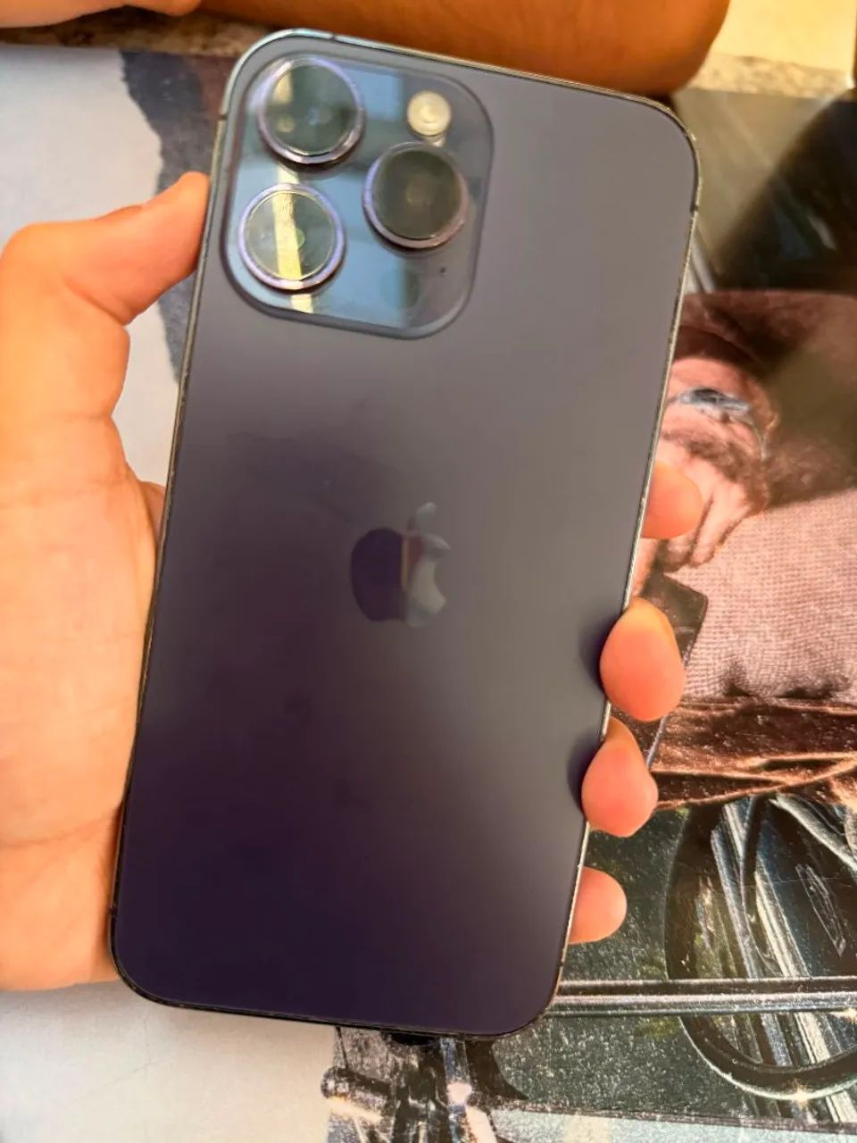 Iphone 14 pro max 256 olhar discrição 