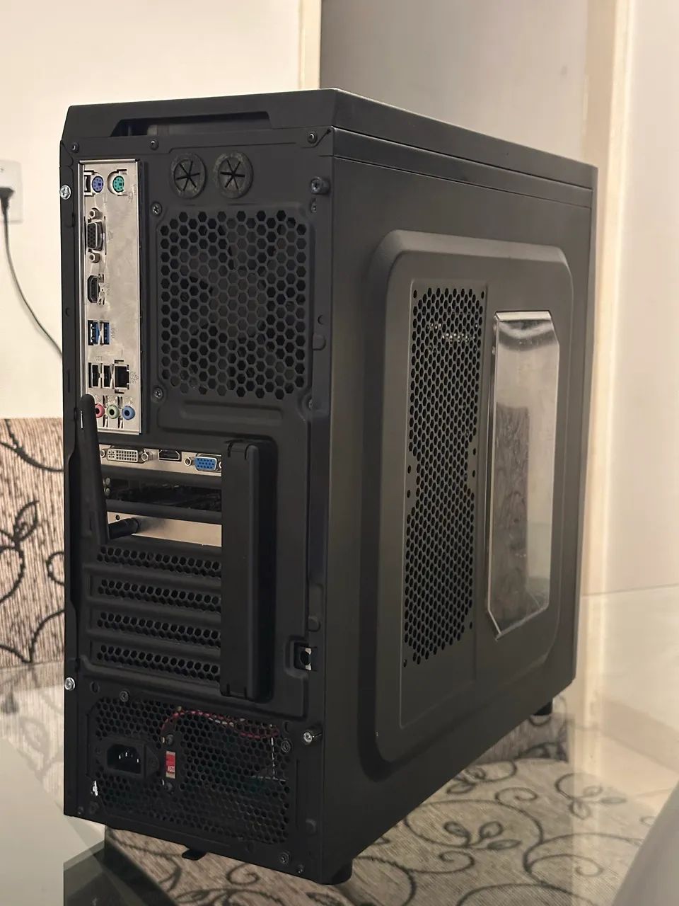 Vende-SE PC Gamer404871446088263683