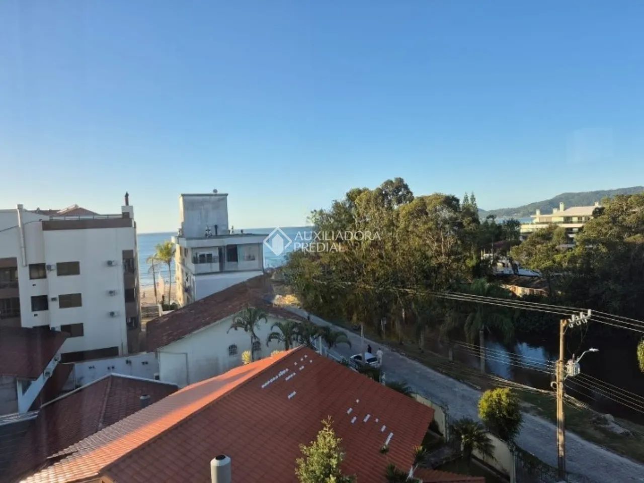 Cobertura 80 metros da praia Canasvieiras - Foto 4
