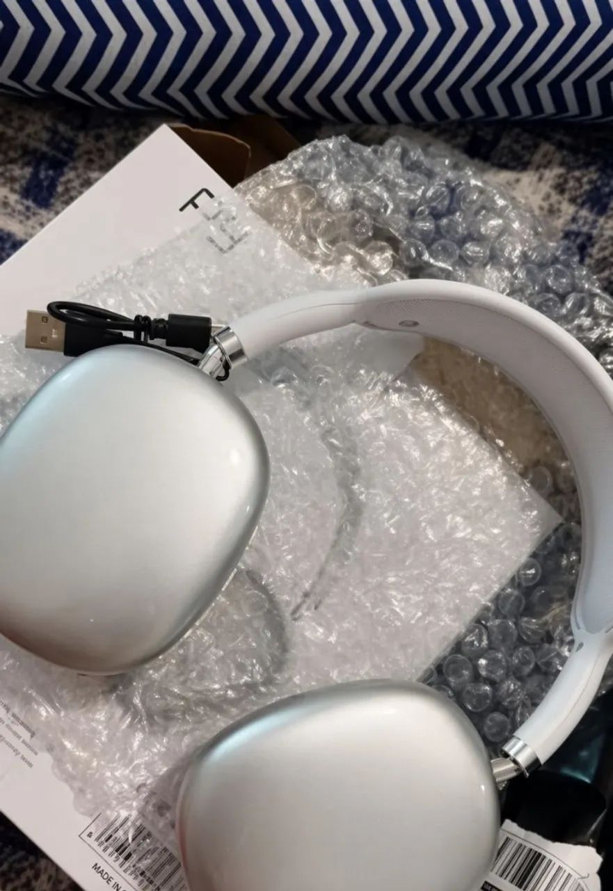Fone de ouvido headphone bluetooth com caixa - Foto 2