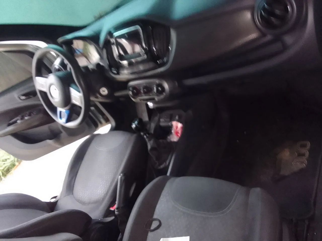 Fiat Uno Sporting 1.4 EVO Fire Flex 8V 4P 2016 - Foto 2