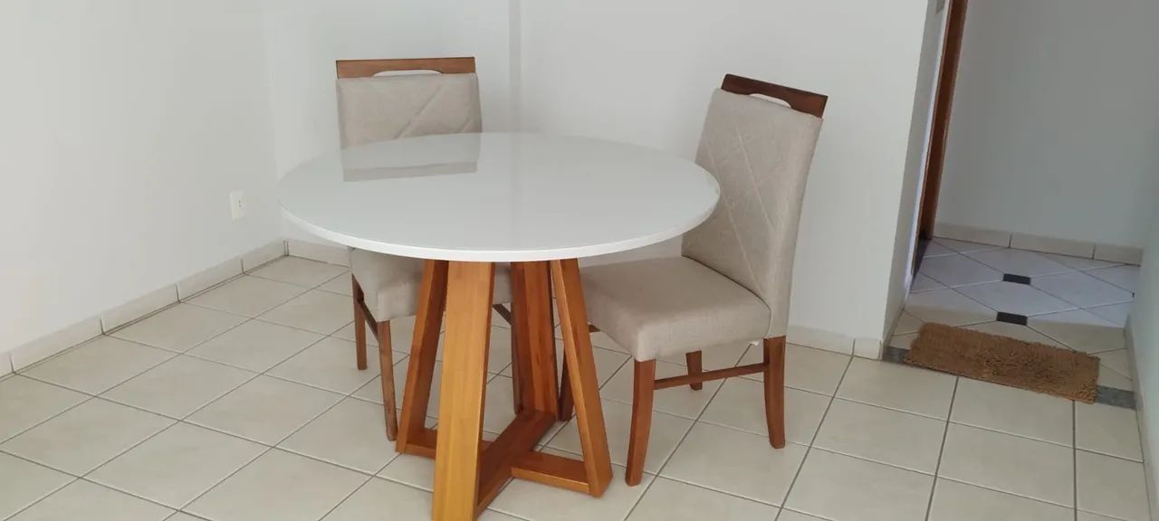 Mesa nova de madeira 