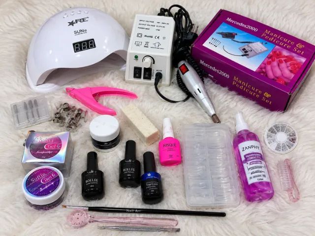Kit de fazer unhas em gel