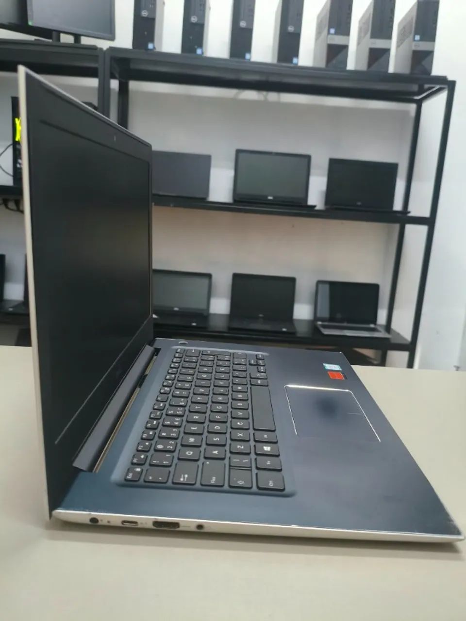 NOTEBOOK DELL VOSTRO 5471 - CORE I7 / 8GB/ SSD 240GB - Foto 3