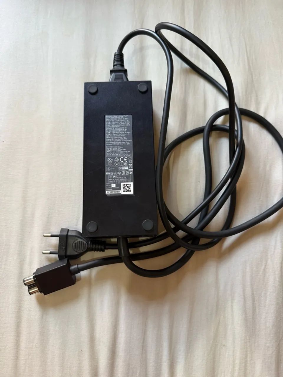 Fonte Original Xbox one bivolt usado  - Foto 2