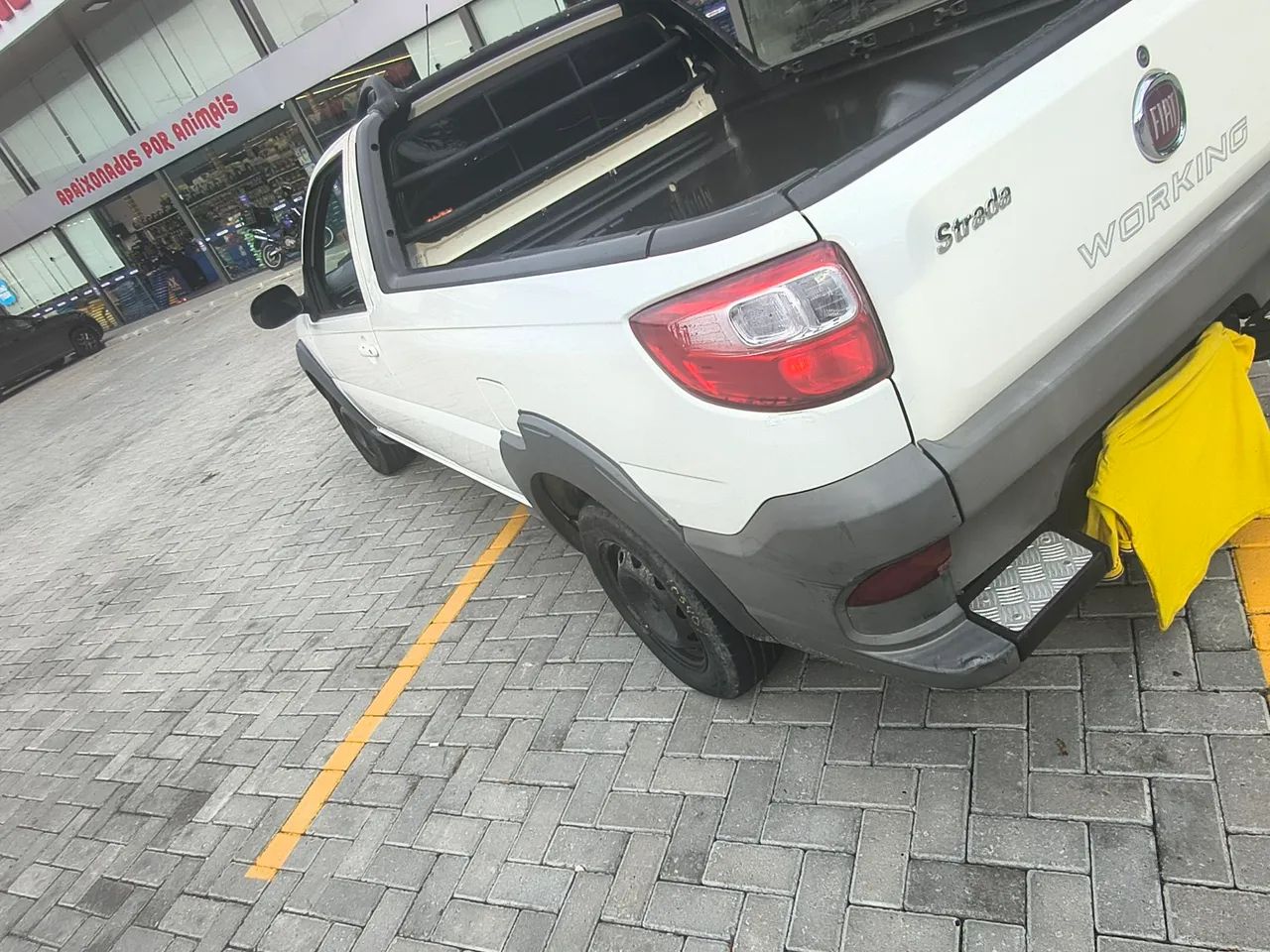 Fiat Strada Working Hard 1.4 Fire Flex 8V CS 2017 - Foto 2