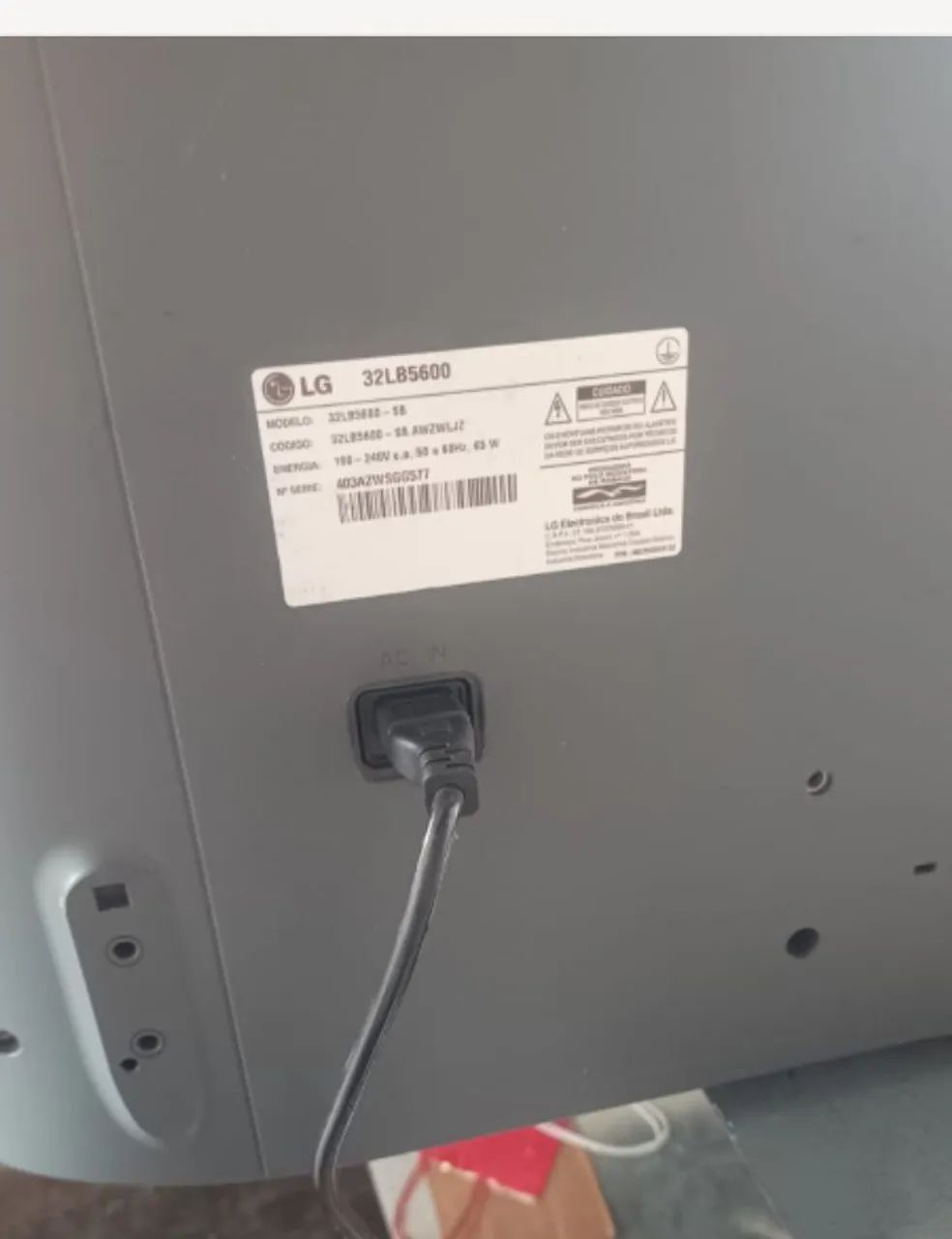 Tv 32 polegadas LG led não liga. Não está com a tela quebrada. - Foto 2