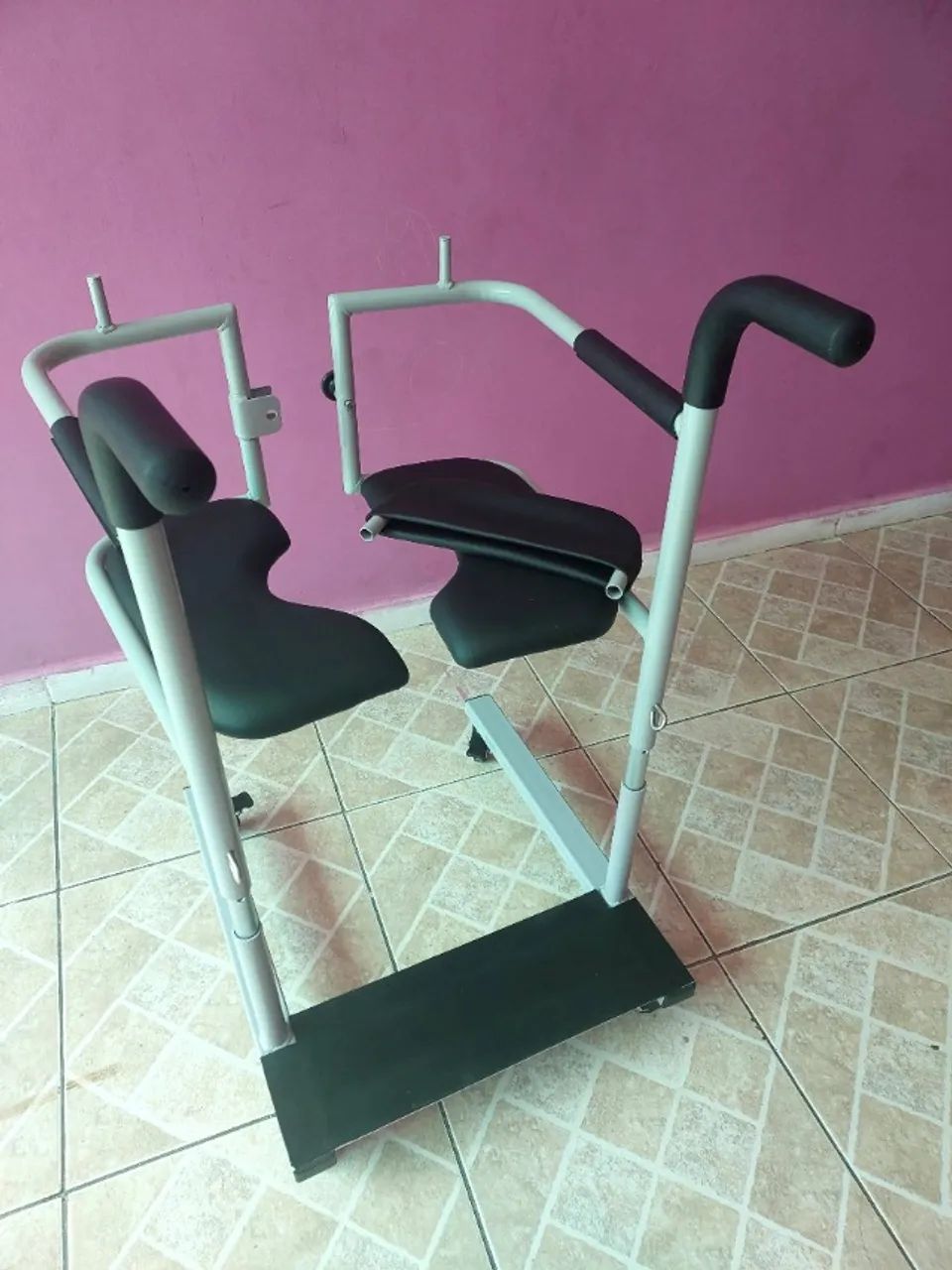 Cadeira de transferência para acamado - Foto 2