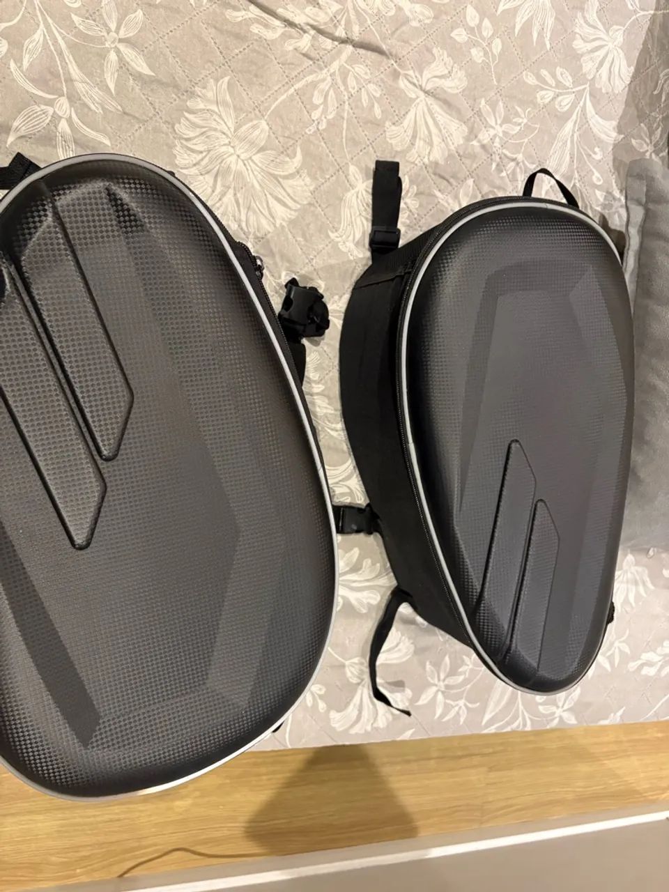 Bolsa lateral de moto 