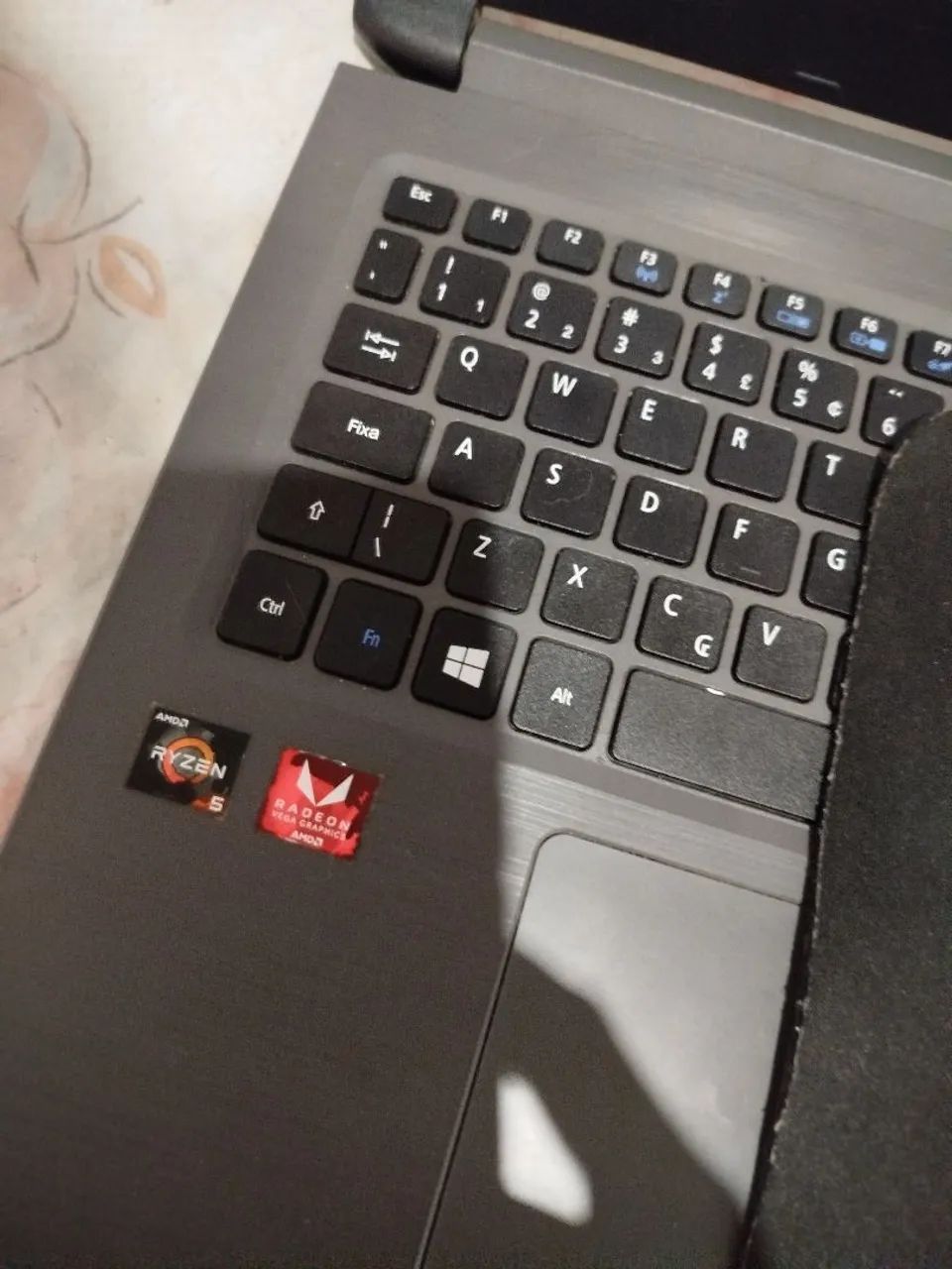 Aspire 3 com 12 Gb de ram rayzer 5