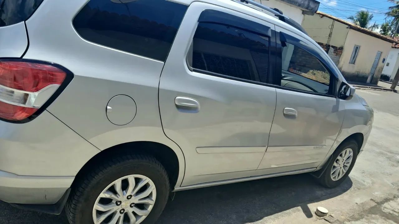 Chevrolet Spin LTZ 1.8 8V Econo.flex 5P Mec. 2018 - Foto 5