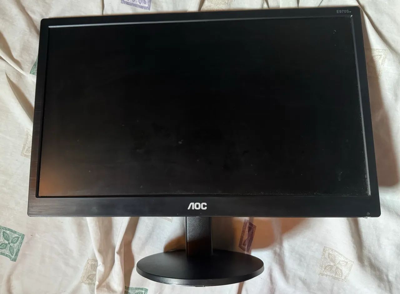 Monitor AOC 18,5 LED - Excelente Estado