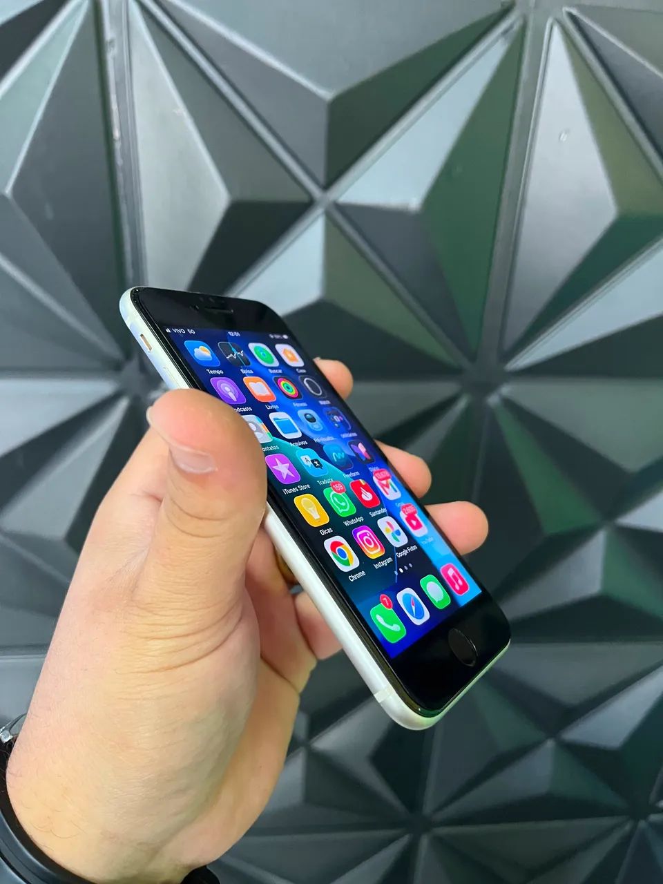 iPhone SE terceira geração top funcionando perfeitamente  - Foto 5