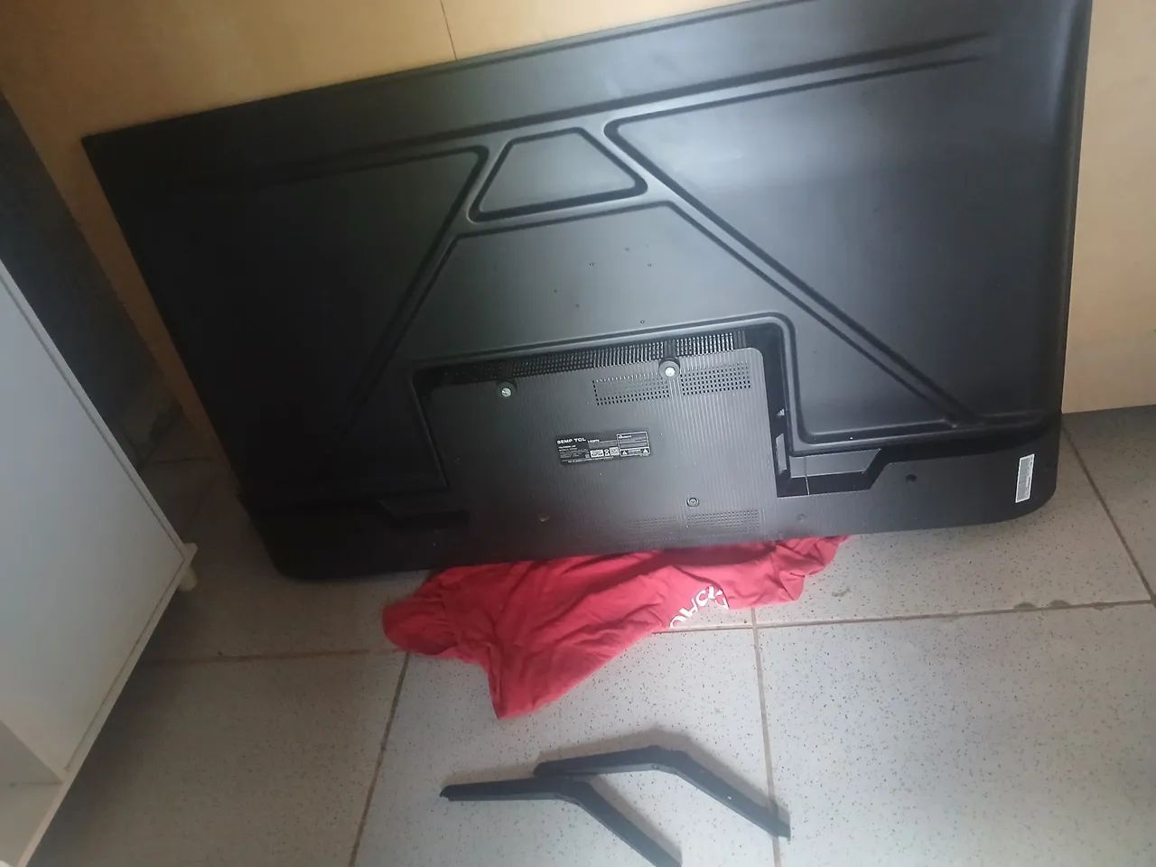 Vendo essa TV smart 4k - Foto 2