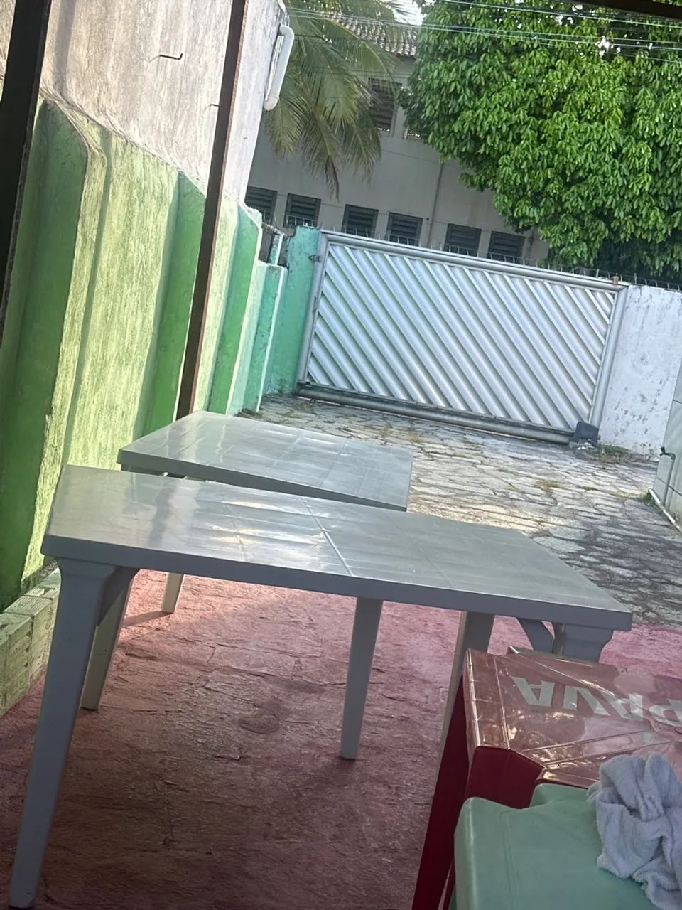 Mesa Branca cabe 6 cadeira  - Foto 2