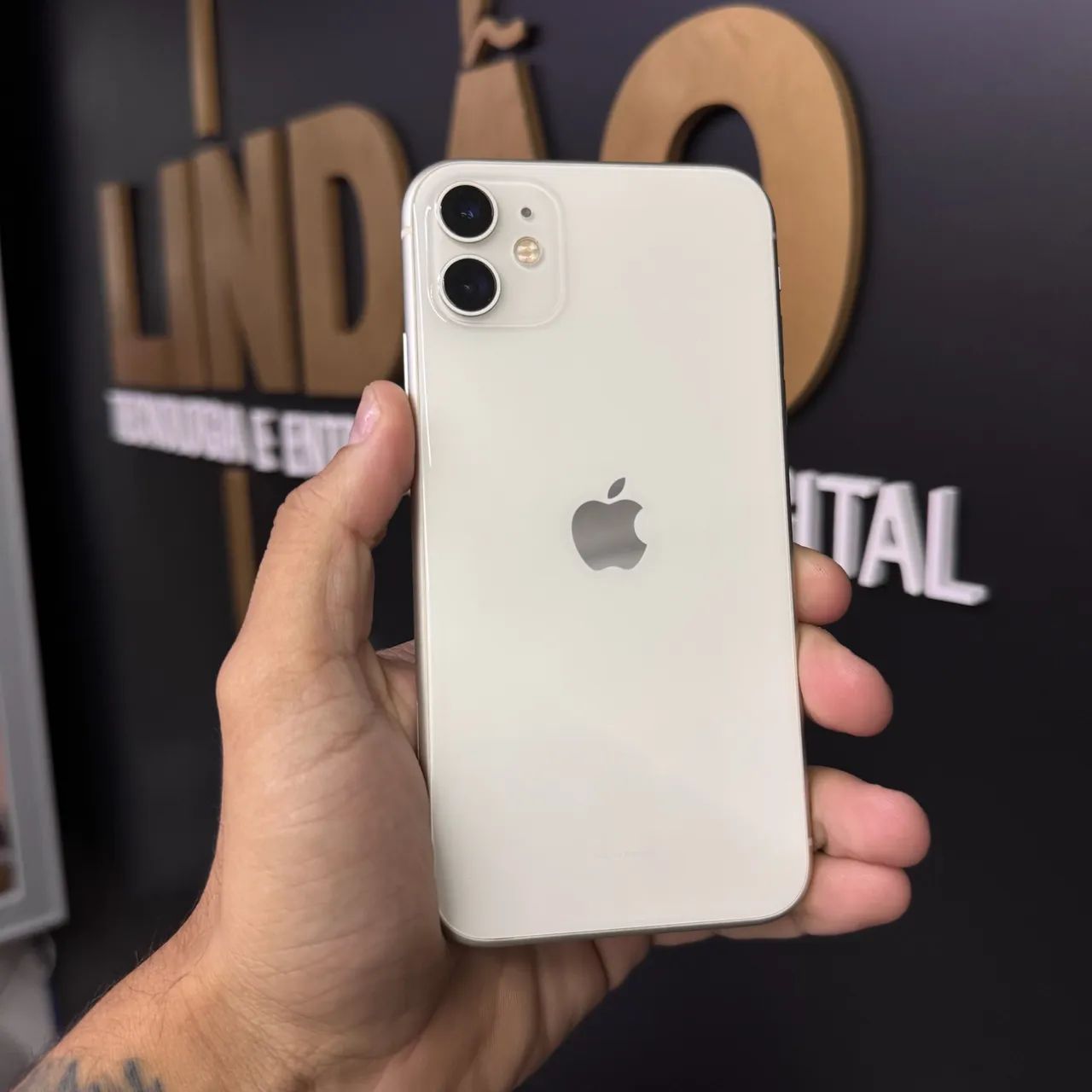 IPHONE 11 64GB BRANCO SAÚDE DA BATERIA EM 100 / PERFEITO ESTADO
