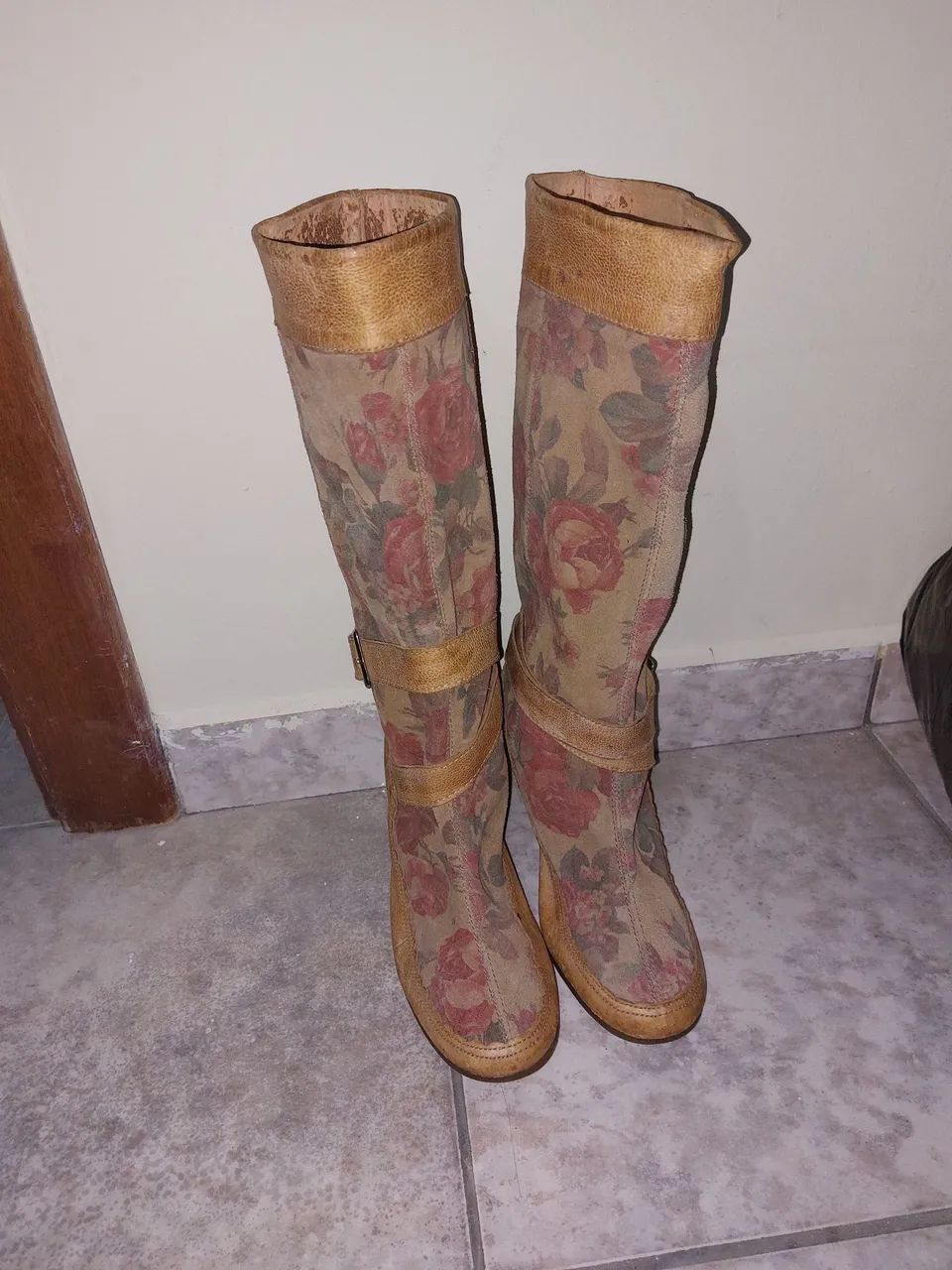 Bota Tamanho 36 - Foto 2