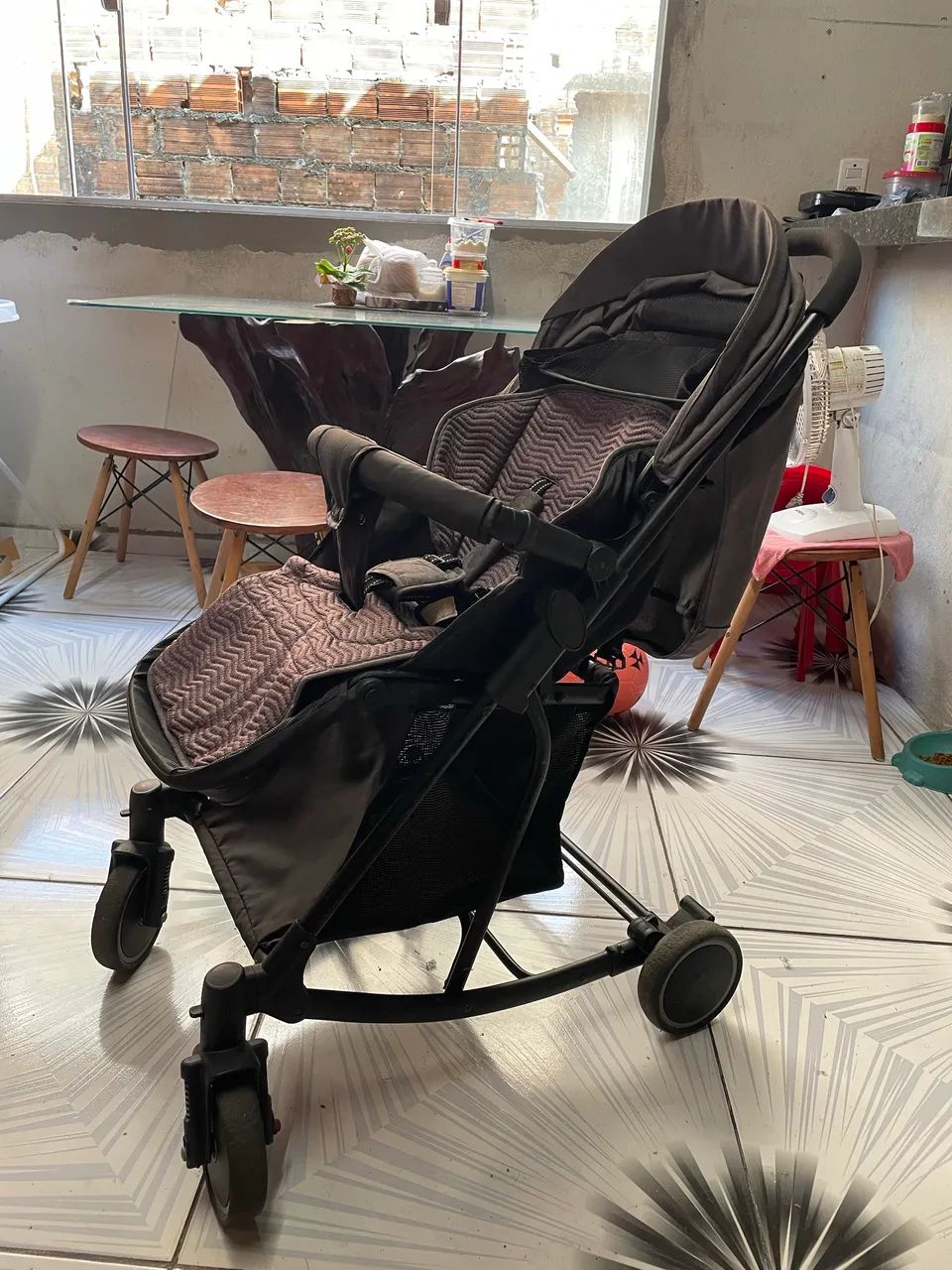 Vendo esse carrinho de bebê que balança  - Foto 4