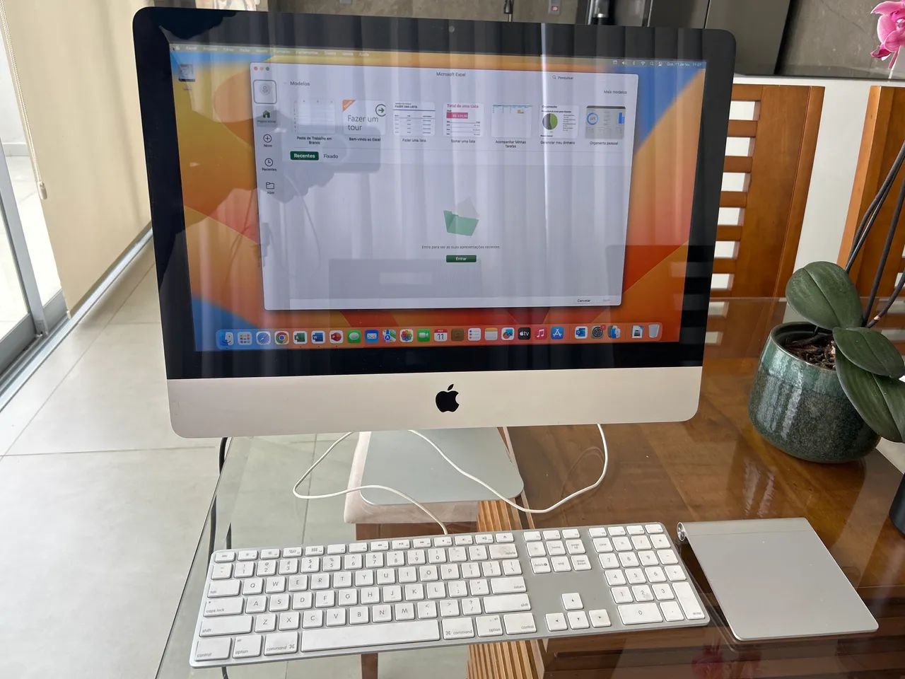 Desktop IMAC APPLE 21.5 polegadas 