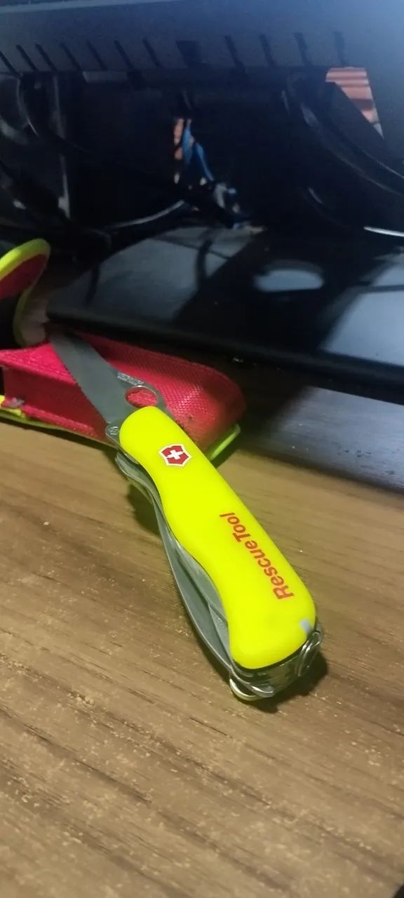 Canivete Rescue Tool Victorinox