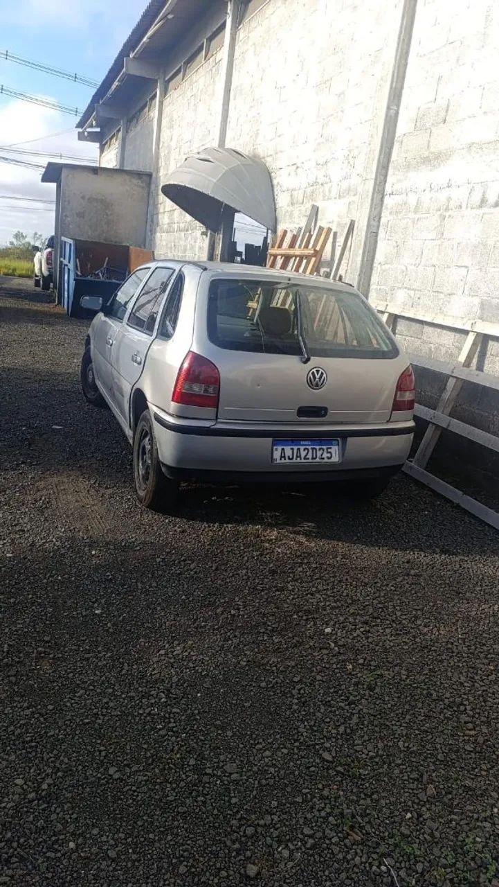 Volkswagen Gol Gol 1000 Mi 16V/ Ouro  2p 2000