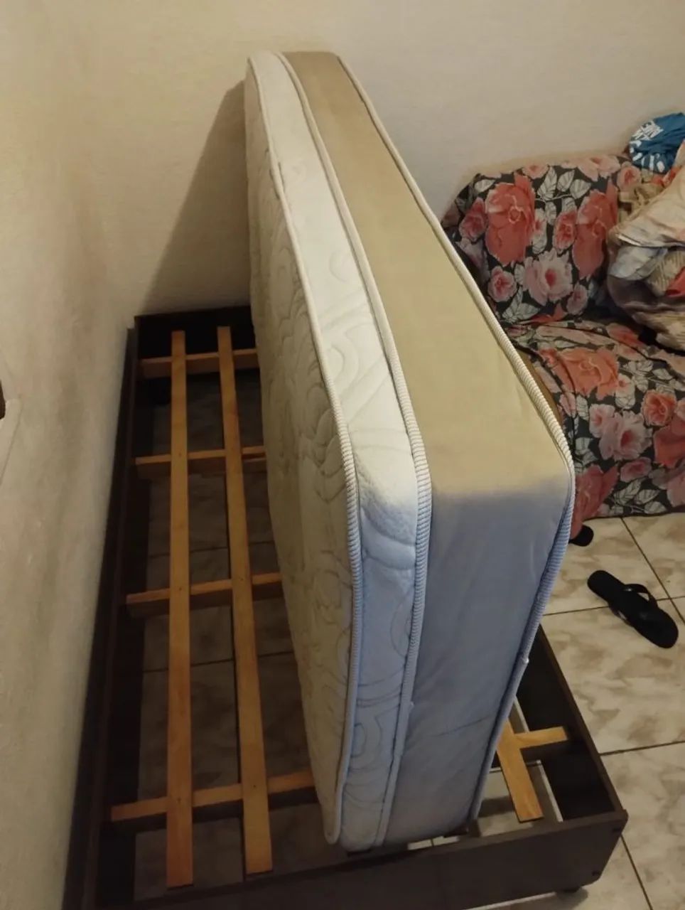 Cama de solteiro+ colchão  - Foto 4