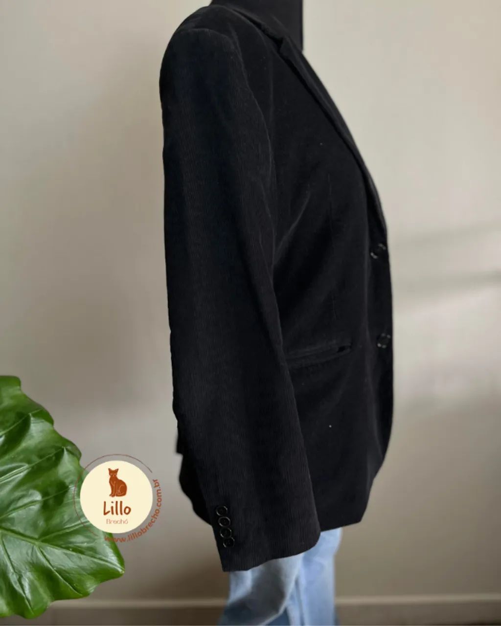 Blazer Oversized em Veludo Cotelê Preto - AT - Foto 5