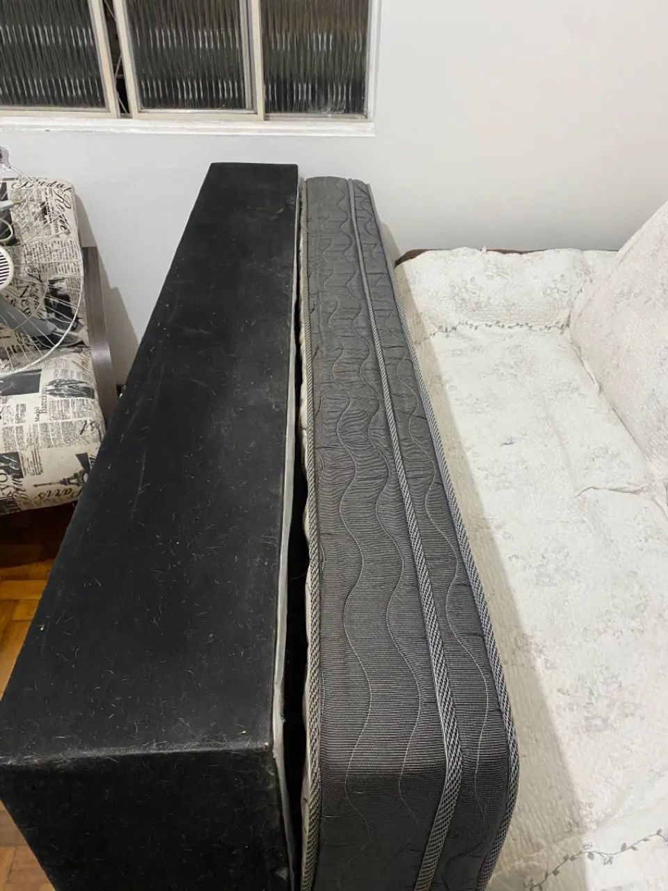 Doação cama solteiro base box + colchão