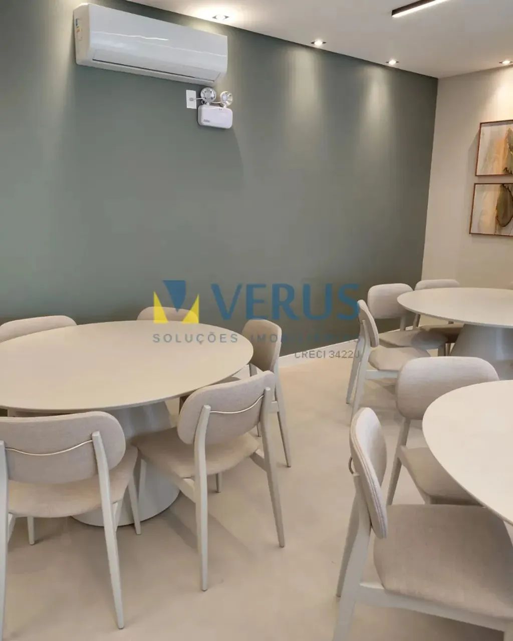 Apartamento mobiliado com 02 Dormitórios No Bairro Cordeiros - Foto 3