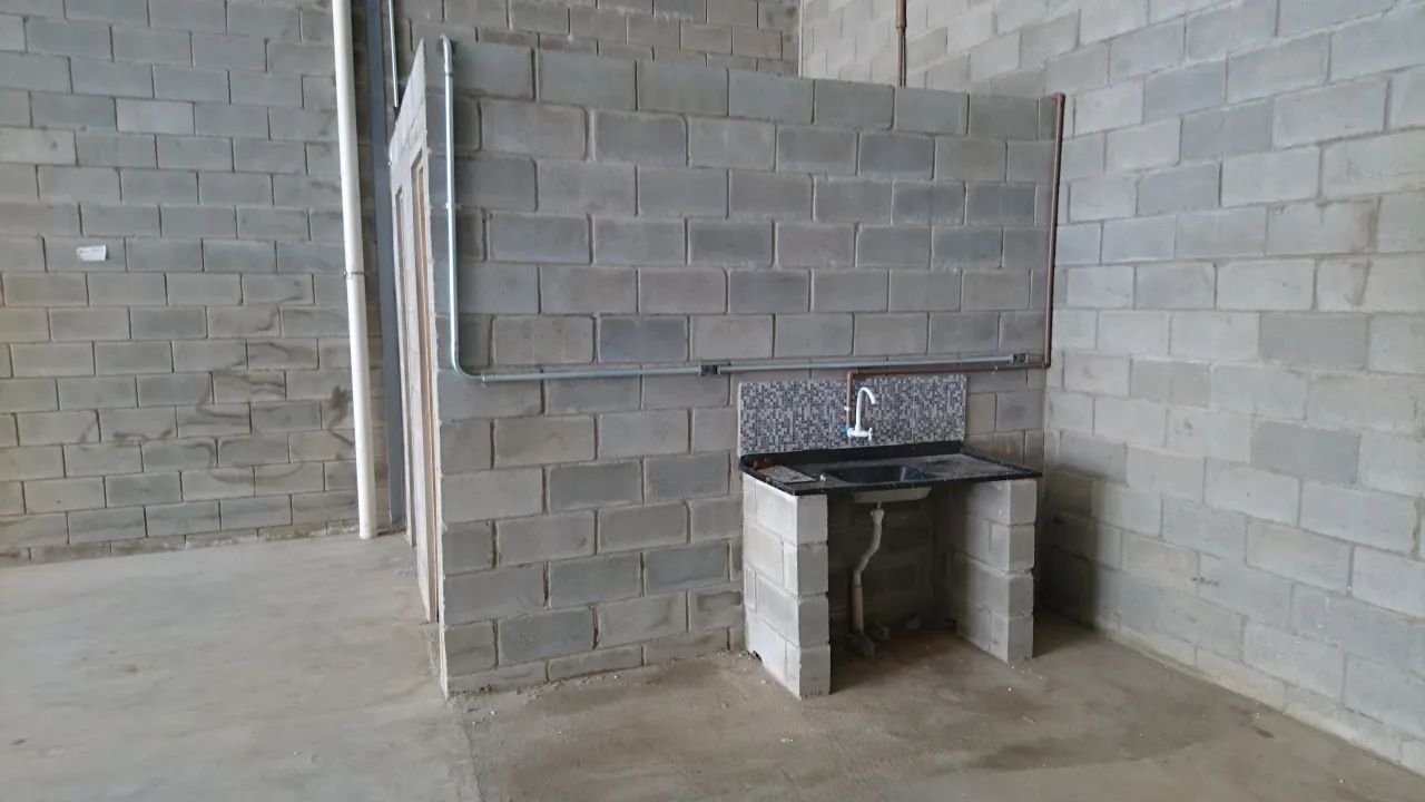 Oportunidade!!! Galpão 250 m² perto da Dutra - Foto 3