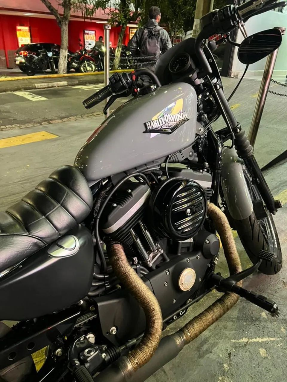 Harley Davidson Iron 883 - Foto 2