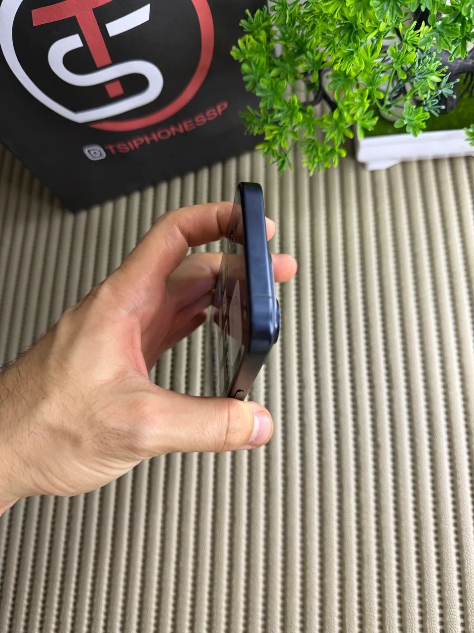 Iphone 15 Pro 128GB bateria 85% todo original  - Foto 3