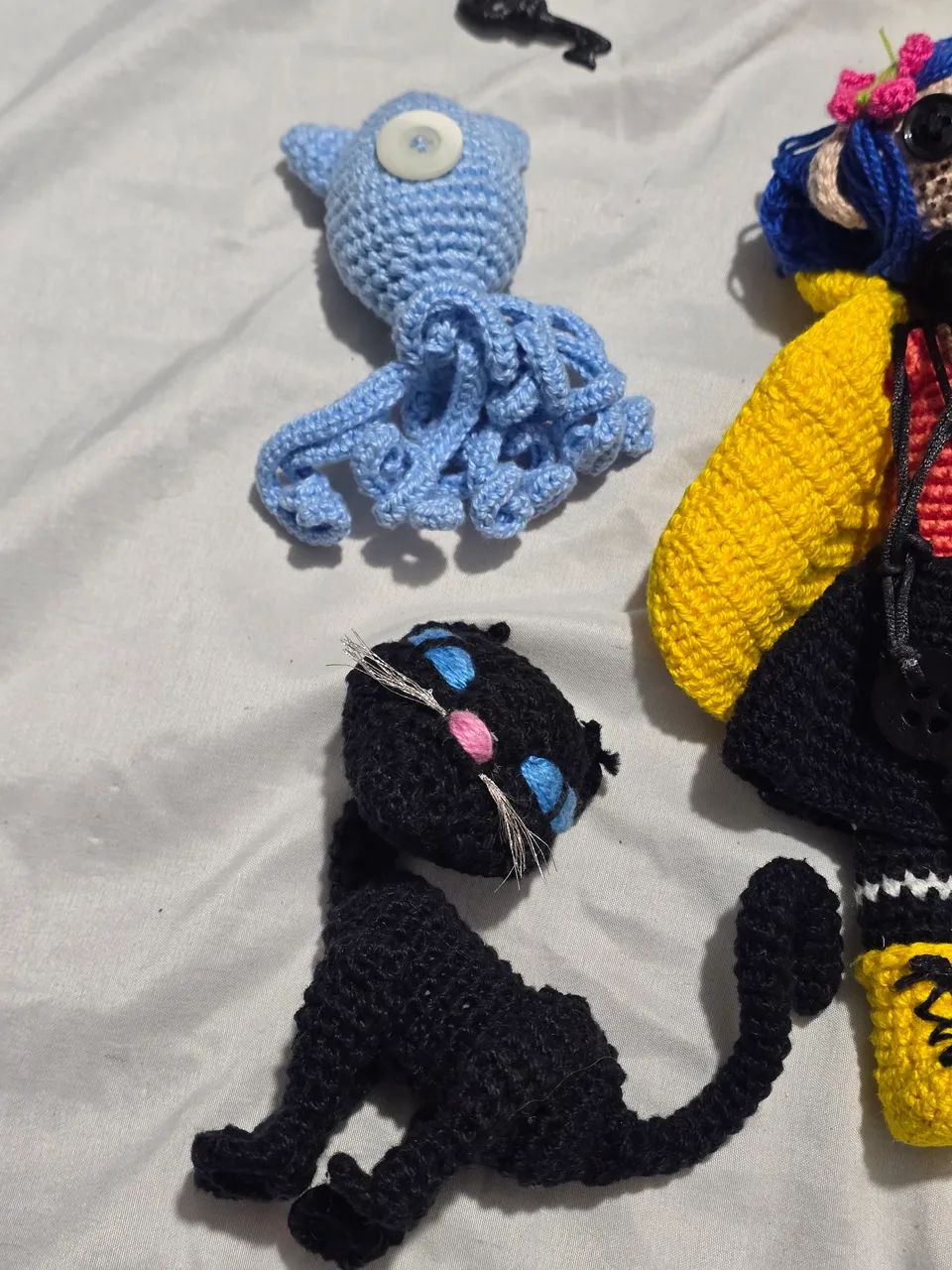 Coraline Amigurumi com 3 extras - Foto 4