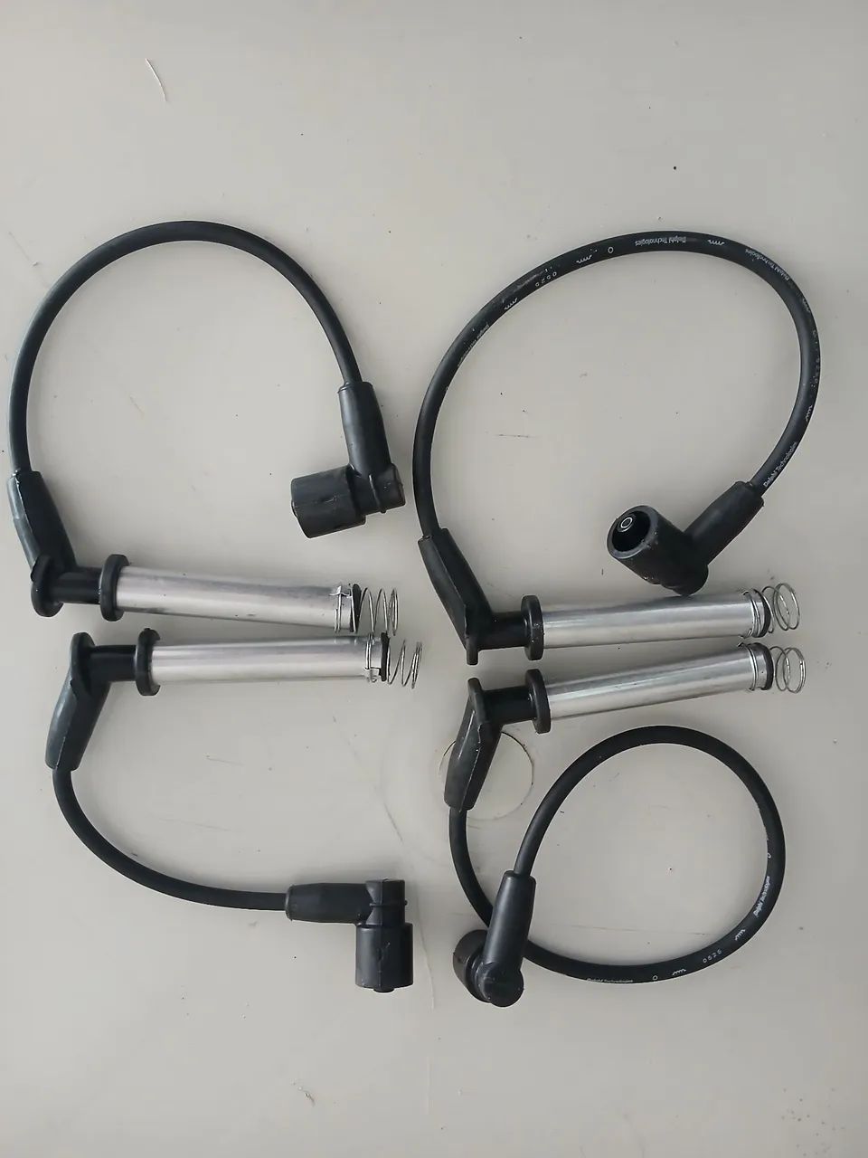 Vendo um kit de cabo de ignição GM para spin prisma celta