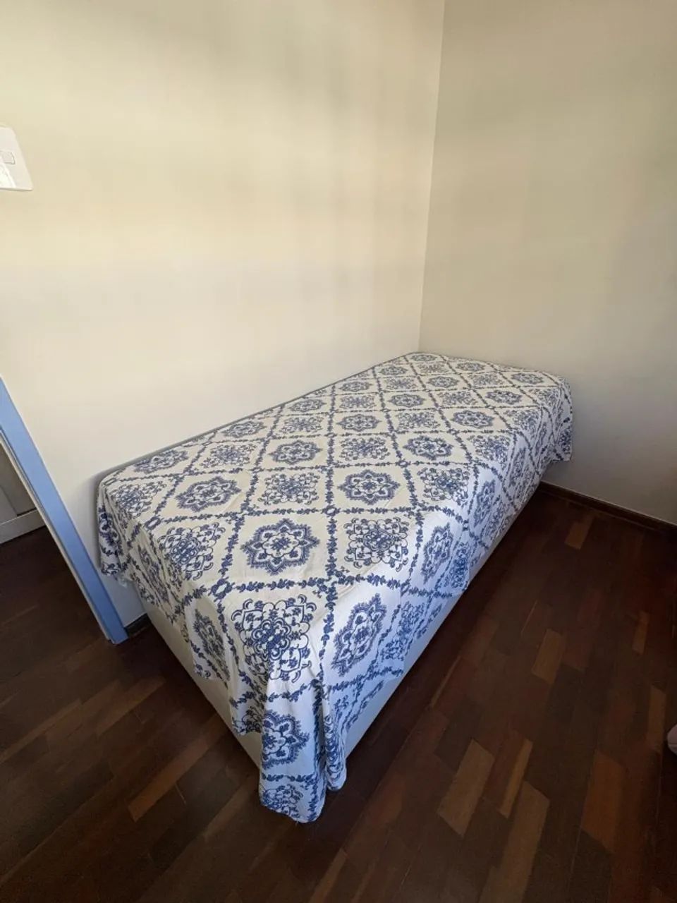 Cama de Solteiro com Baú