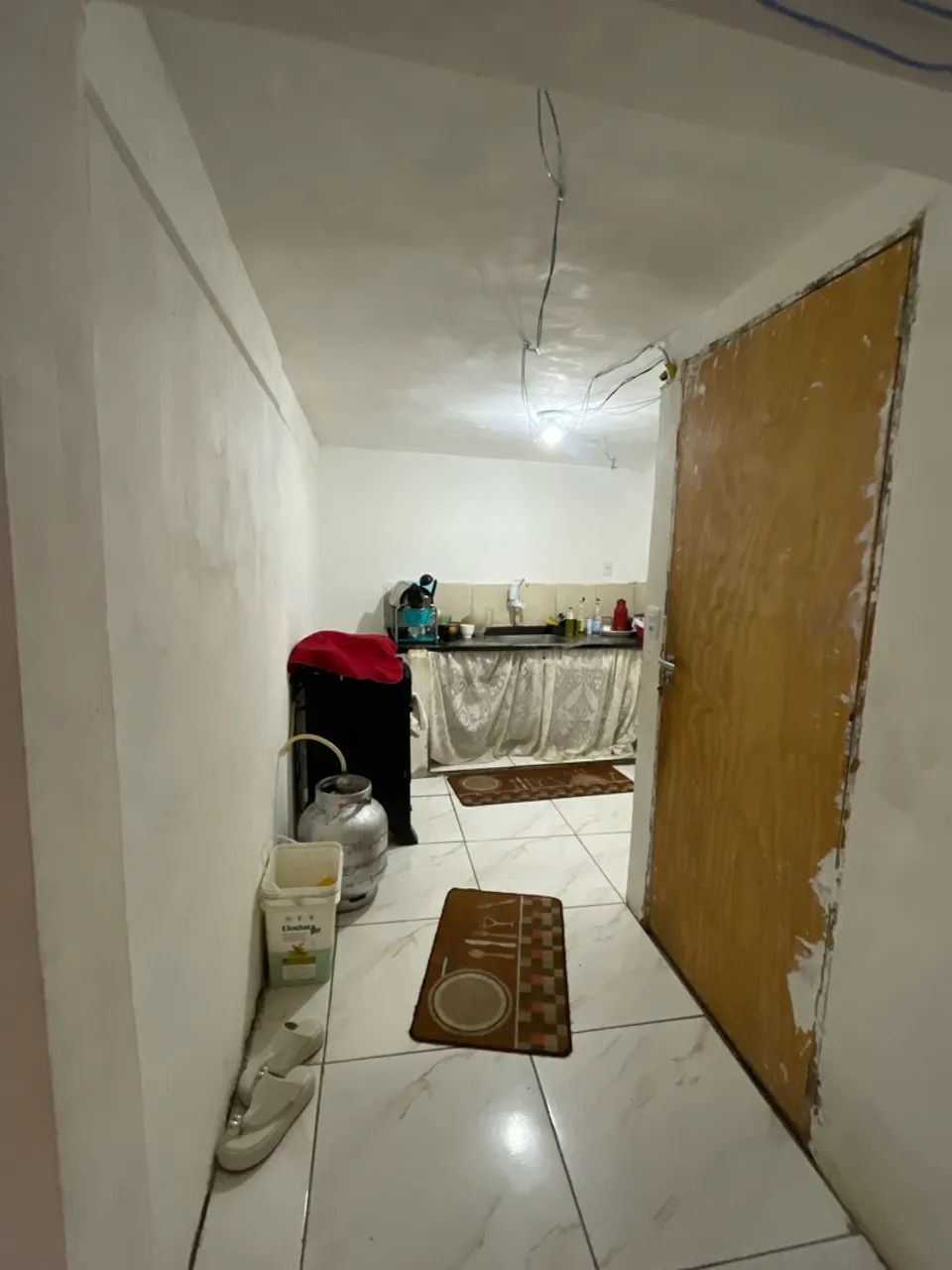 Alugo casa em centro 