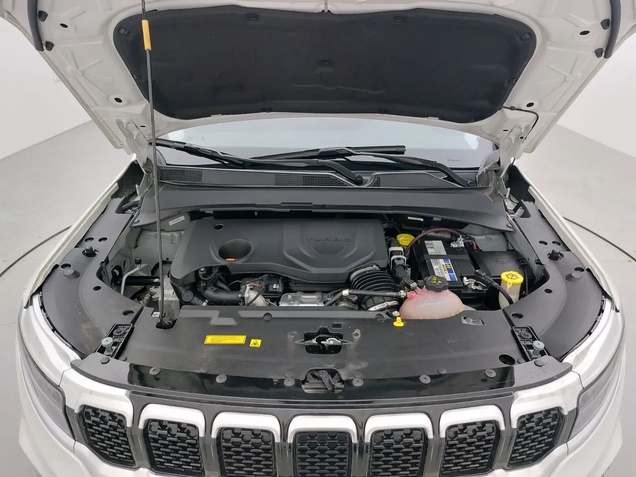 Jeep Commander Limited T270 1.3 TB Flex Aut., foto 10 de 18