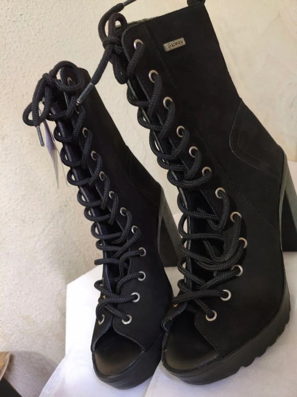 Bota preta