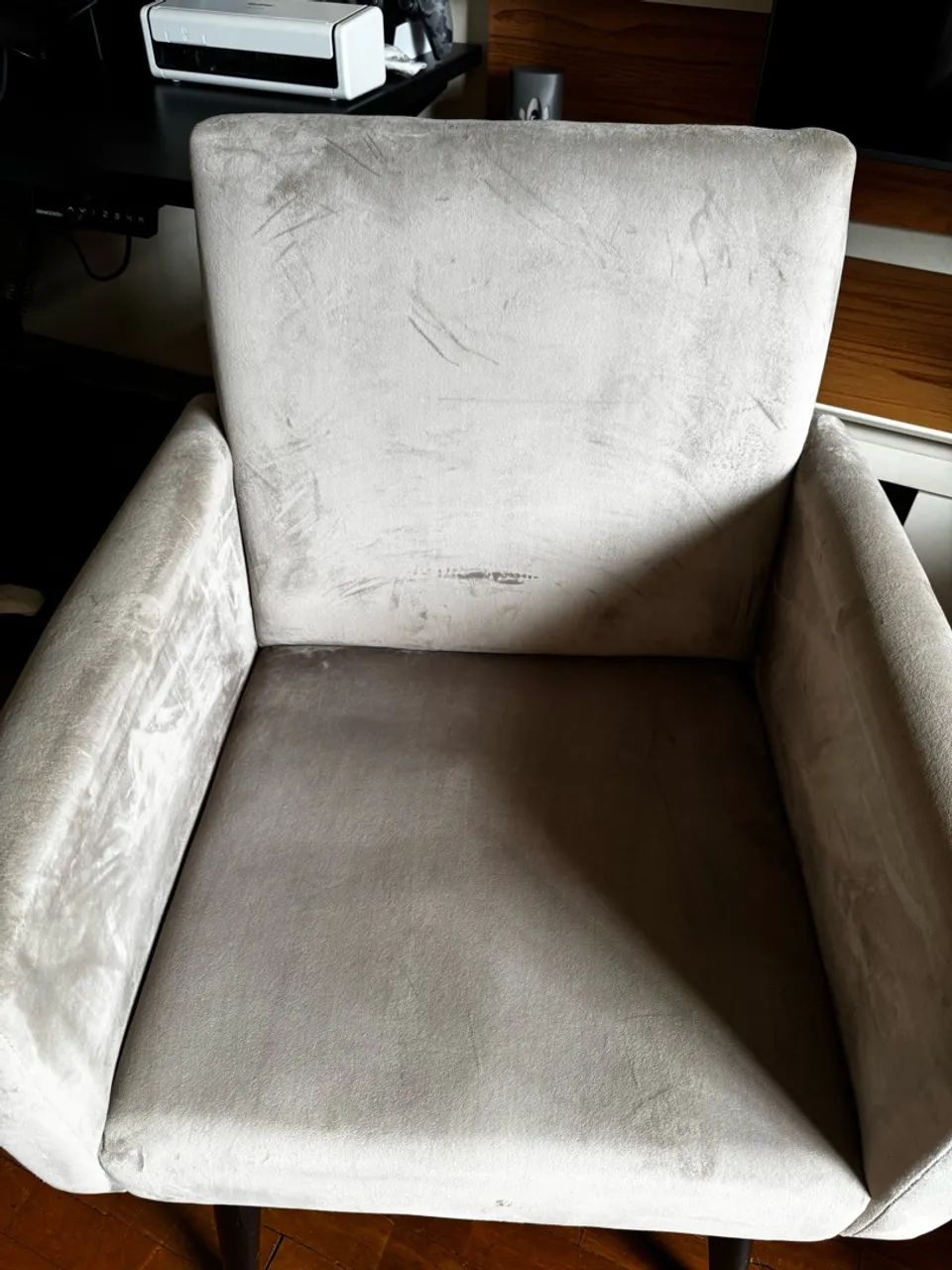 Vendo duas poltronas de camurça cinza - Foto 2