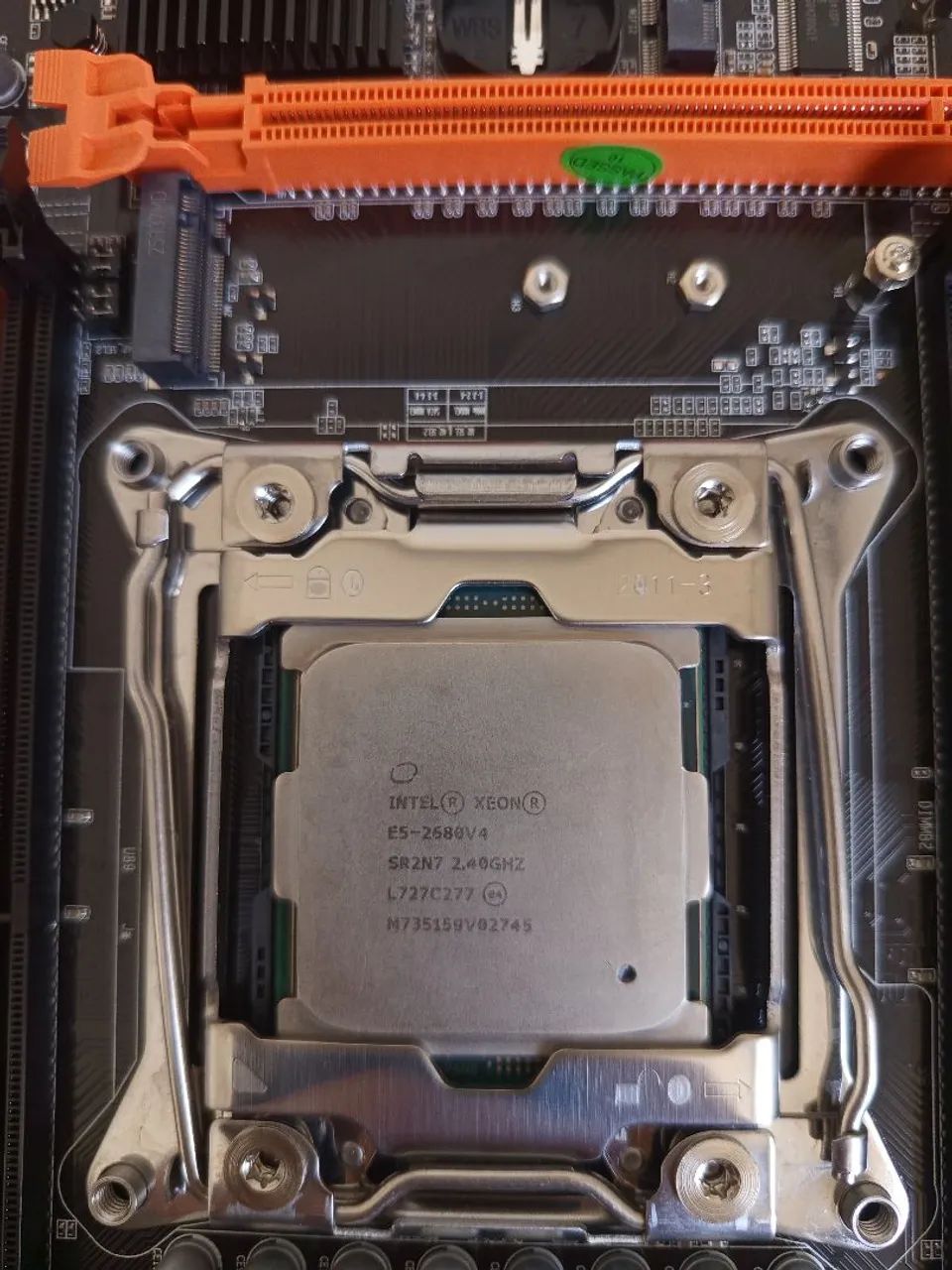 Kit Placa Mãe X99 + Xeon E5 2680 V4 (Mougol) - Peças de Hardware