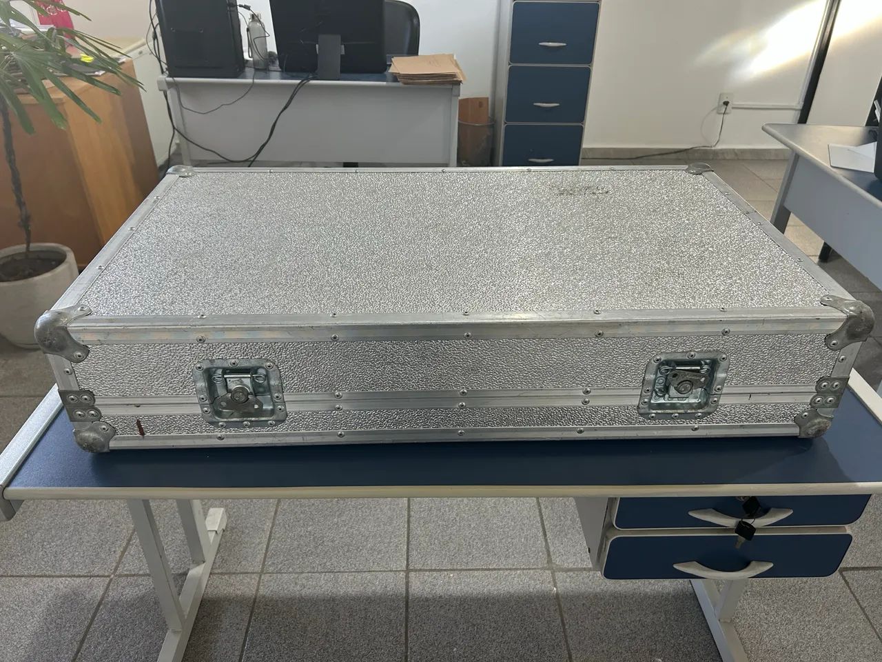 Vendo Case + 2 Pick up de DJ - Foto 4