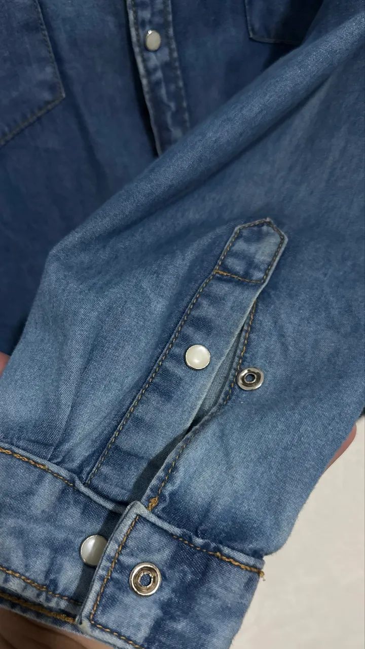 Camisa jeans seminova  - Foto 5