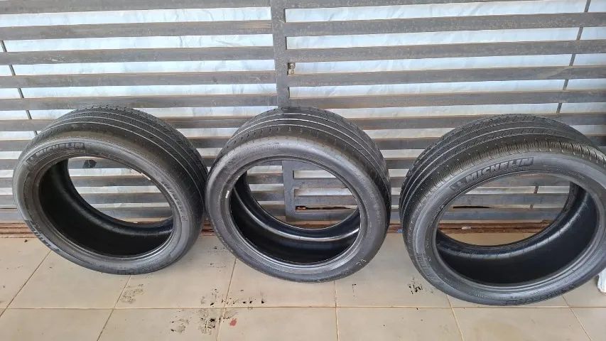 01 Pneu 265 45 50 - Foto 2