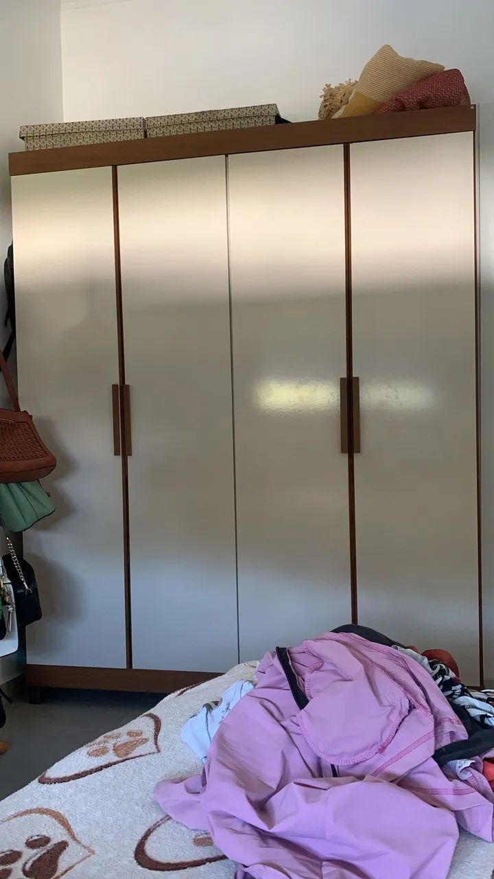 Guarda-roupa 4 portas 