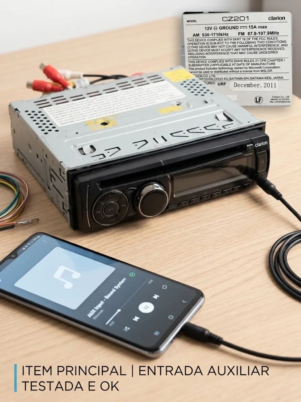 カーナビ CJ7600I CLARION Som Automotivo Clarion CZ201 - CD / AUX / FM (Leia o anúncio