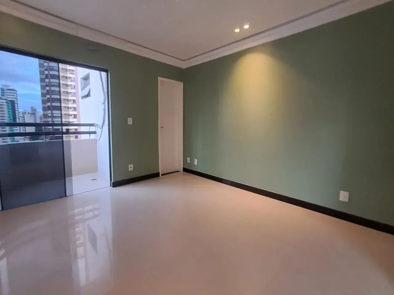 VENDO APTO EXCLUSIVO COM 03 SUITES , NASCENTE E SUPER VENTILADO - Foto 5
