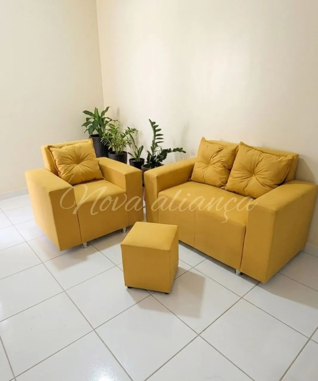 Kit uma Poltrona um sofá de 2 lugares + puff de brinde promoção aproveite  - Foto 3