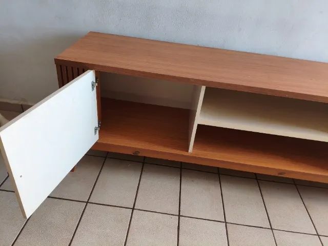 Rack 2m MDP e pés de madeira maciça PERFEITO Anápolis  - Foto 2